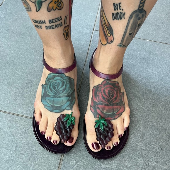 Katy Perry Geli Sandals! GRAPES! Size 8! Fruit salad for your feet! - Picture 2 of 4